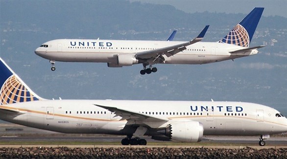 يونايتد إيرلاينز تجبر موظفيها غير المحصنين
