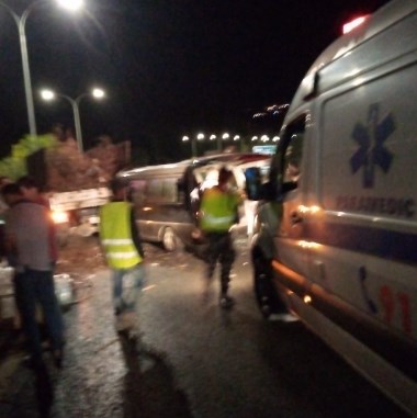 باص بيستا يداهم عمالا لبلدية جرش