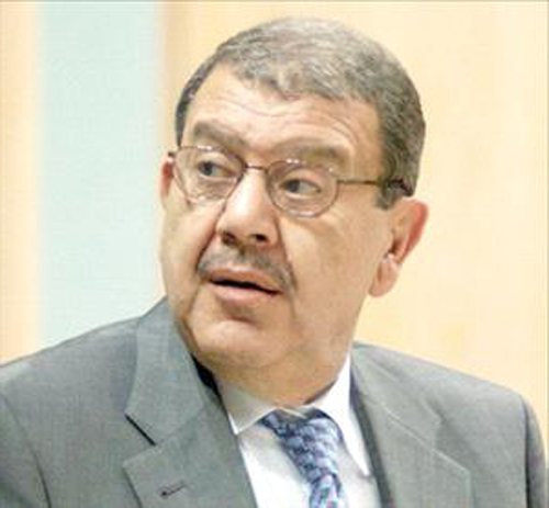 تجديد تعيين فريز والشيخ حسن