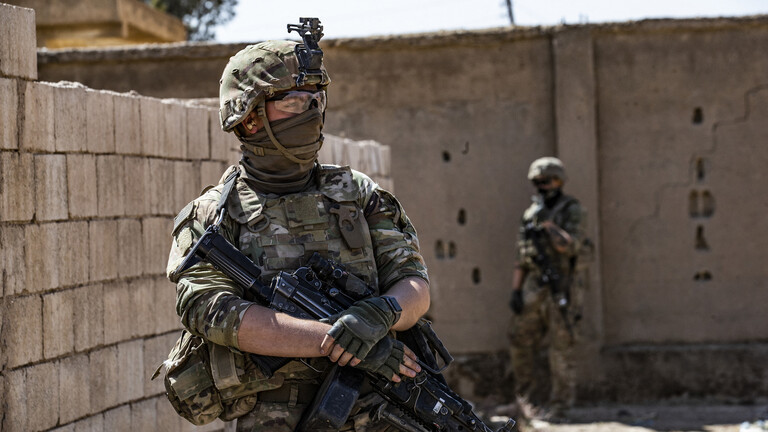 سانا: القوات الأمريكية تنفذ إنزالا جويا