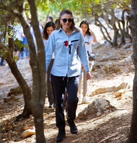 الملكة رانيا عاتبة