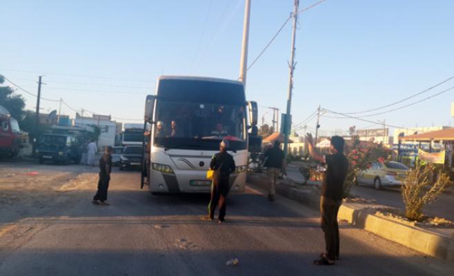 اعتراض الحافلات لدعوة ركابها للإفطار موروث