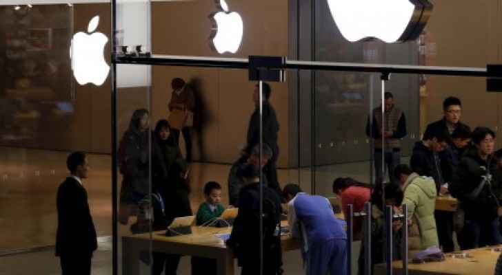 موظّفون في ’آبل‘ يسرقون بيانات سرية