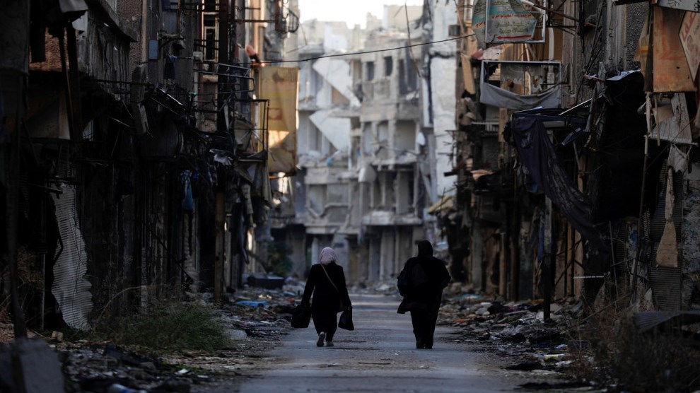 انقطاع الكهرباء عن دمشق وضواحيها