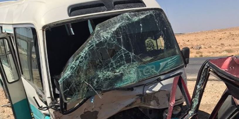 وفاة و 15 إصابة بحادث تصادم