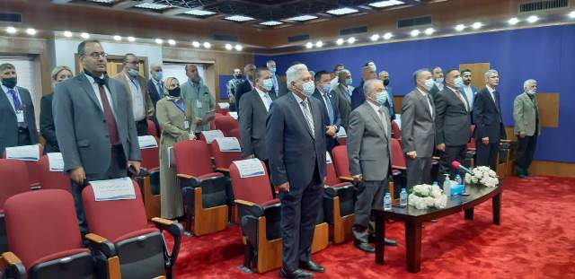 رئيس جامعة عمان الأهلية يلتقي أعضاء