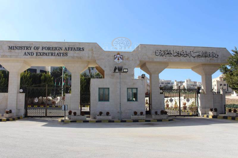 لمقابلات في وزارة الخارجية (أسماء)
