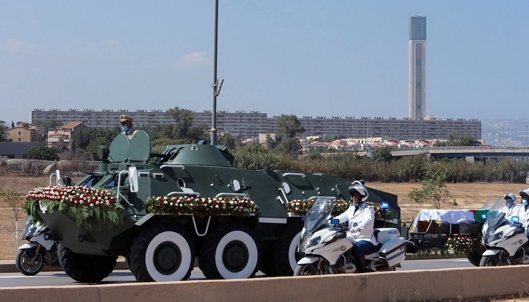 الجزائر تعلّق رسميا على إزالة صحيفة