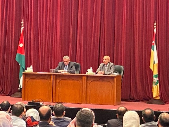 عبيدات: ننتظر الطلبة بحب ولن نسمح