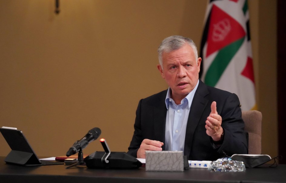 الملك يلتقي إعلاميين (أسماء)