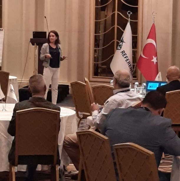 الدكتورة الجبور تعرض النموذج الأردني لأول