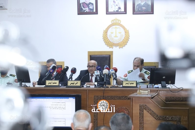 4 «قطعات» خلال جلسة الحكم بقضية