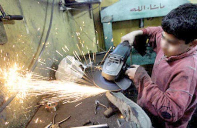 العمل: 207 حالات عمالة أطفال منذ