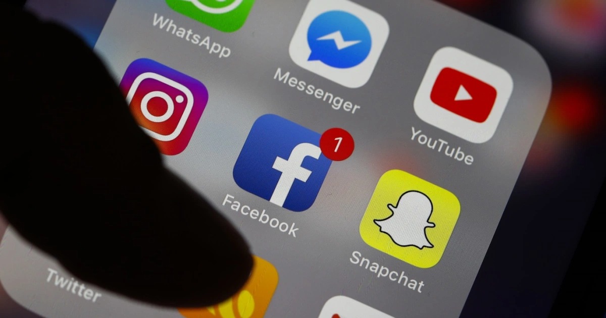 فيسبوك يكشف سبب تعطل خدماته