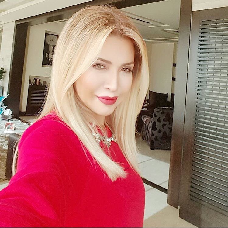 نوال الزغبي باطلالة ساحرة
