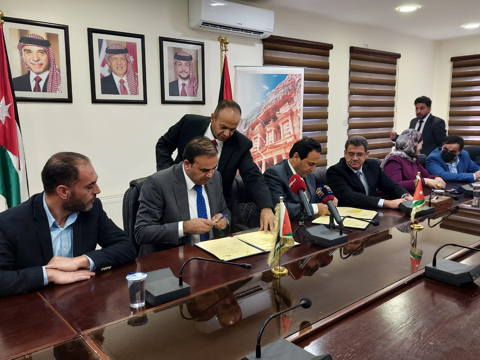 اتفاقية إقراض بين التنمية والتشغيل وسلطة