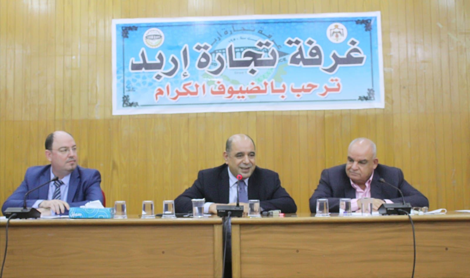 الهناندة يبحث تحديات قطاع الاتصالات وتكنولوجيا