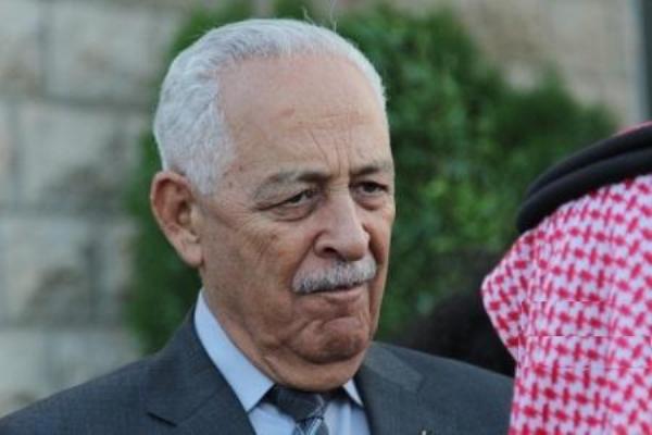 العيسوي ينقل تعازي الملك إلى البخيت