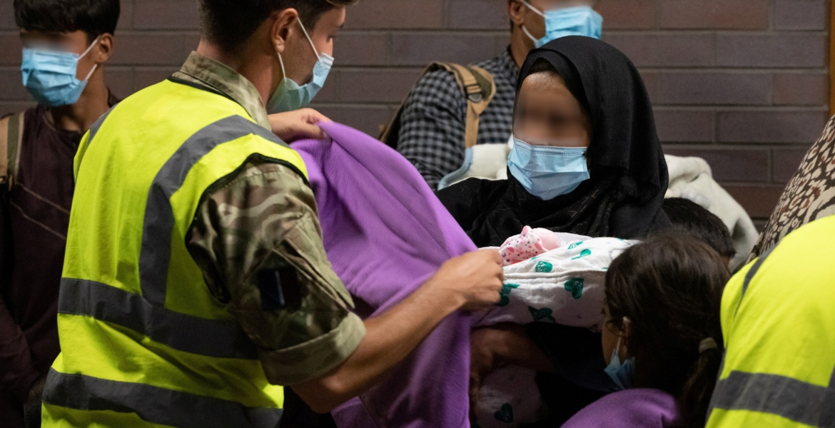 لاجئون أفغان في بريطانيا يريدون العودة