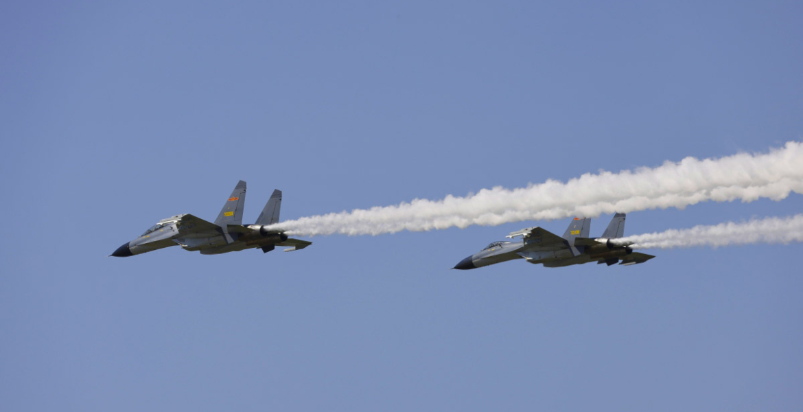 الصين “ستغزو” تايوان ويبدو أن “ساعة