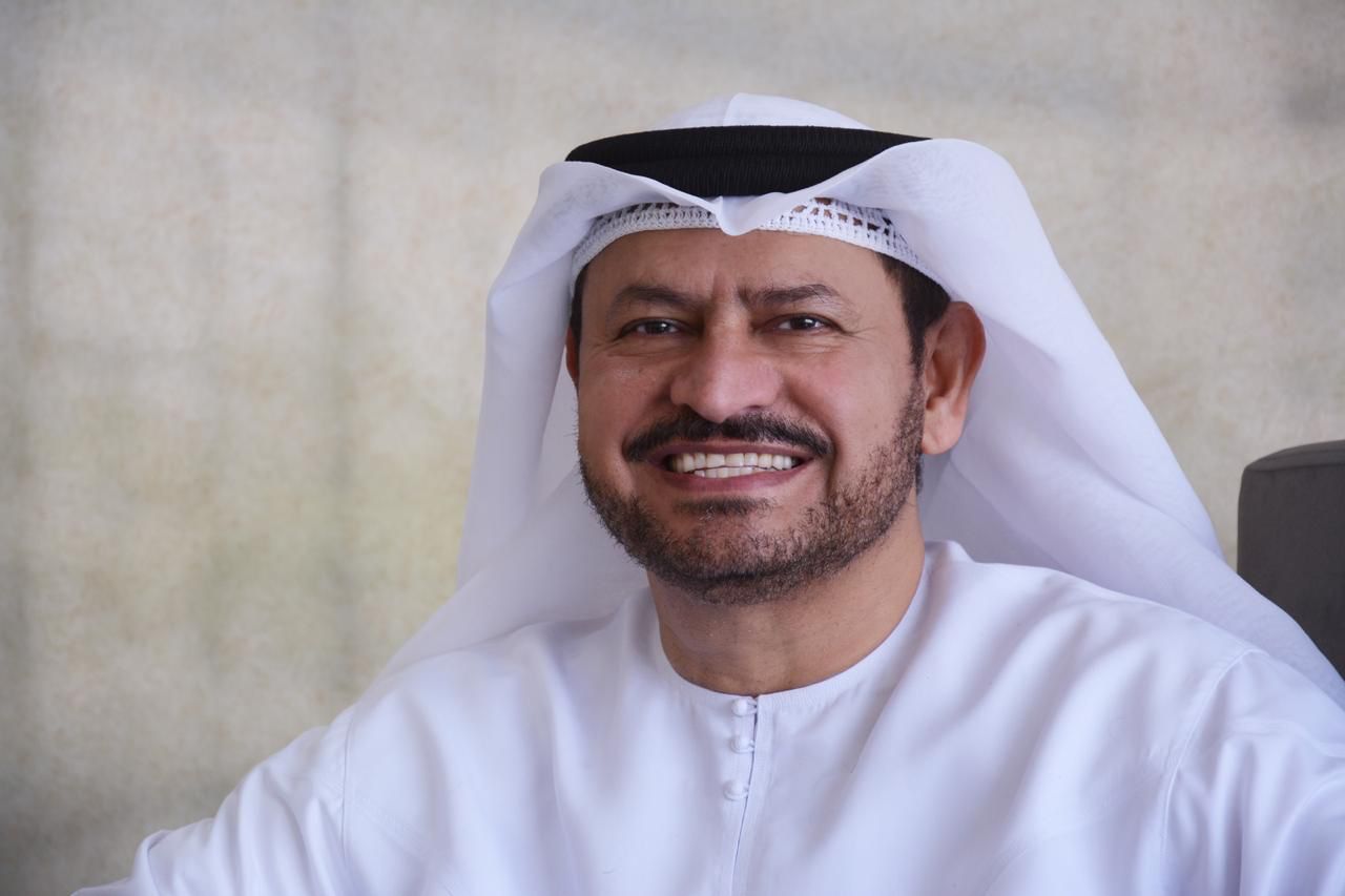 اكاديمي إماراتي يعرض خارطة طريق لصناعة