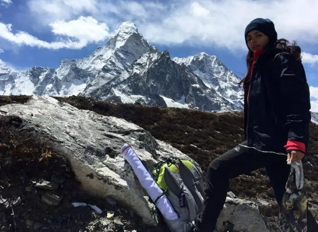 الأردنية عبير صيقلي تتسلق إيفرست لاختبار