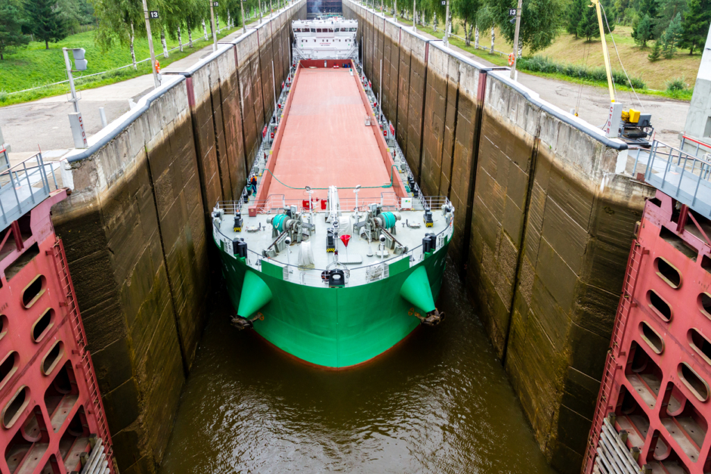 لمنافسة قناة السويس وبنما.. قصّة القناة