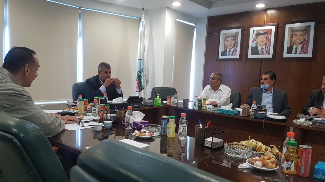 وزير الطاقة يؤكد أهمية التوسع في