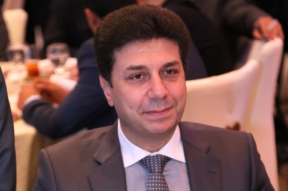 المسلماني يطالب بفرض ضرائب على الغرف