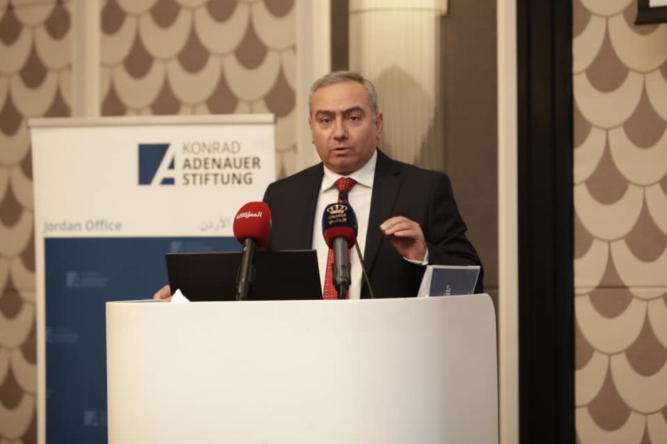 فارس بريزات: ارتفعت نسبة الأردنيين الراغبين