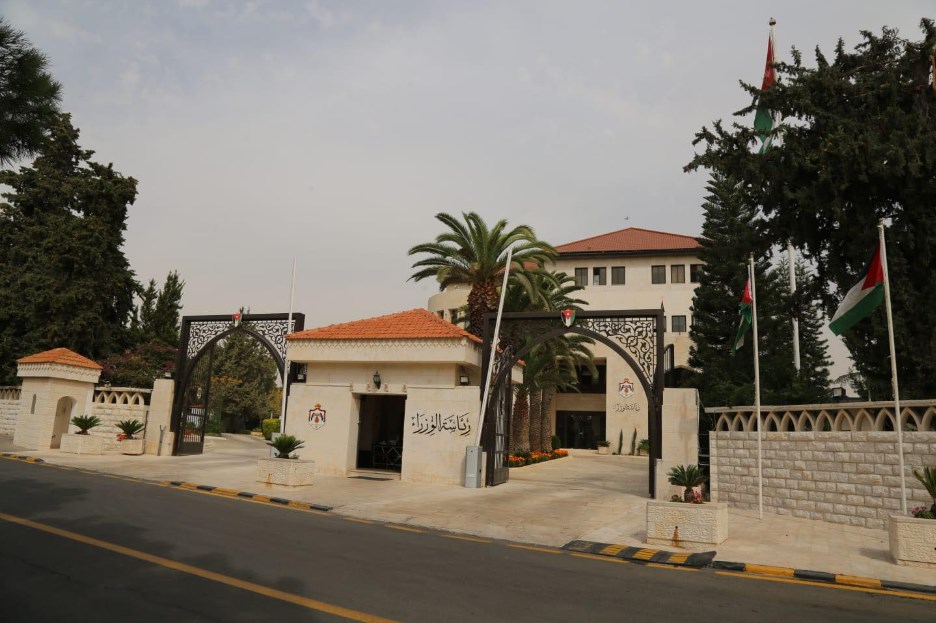 إحالة 4 سفراء للتقاعد.. أسماء