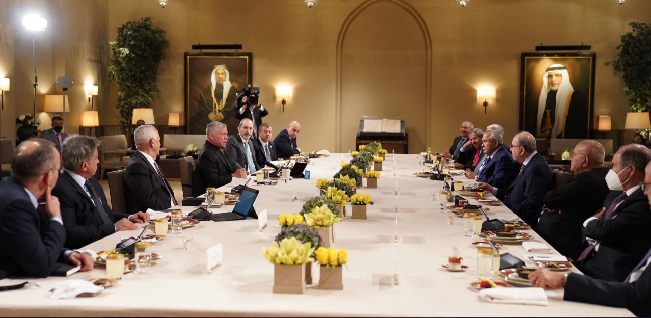 الملك: ثقتي بوعي الاردنيين وقوة الجبهة