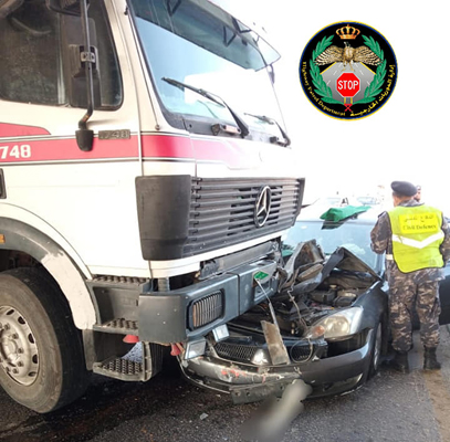 3 إصابات بتصادم 5 مركبات في