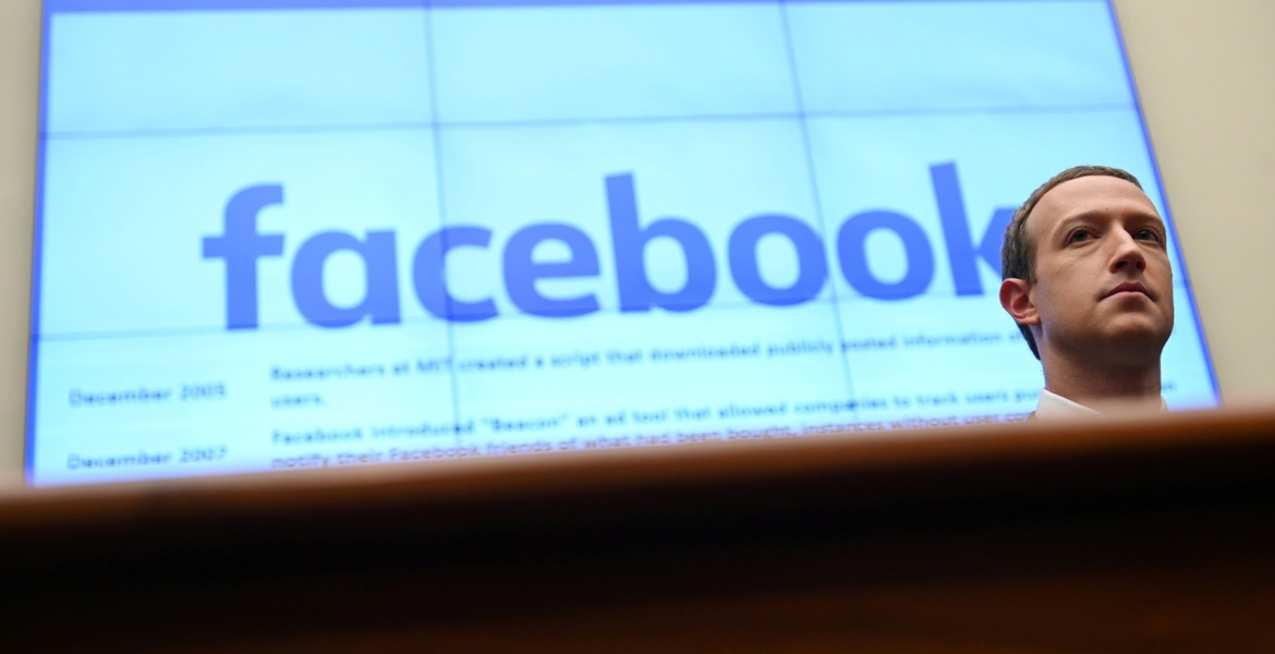 “المسلمون أكثر المتضررين”.. وثائق من فيسبوك