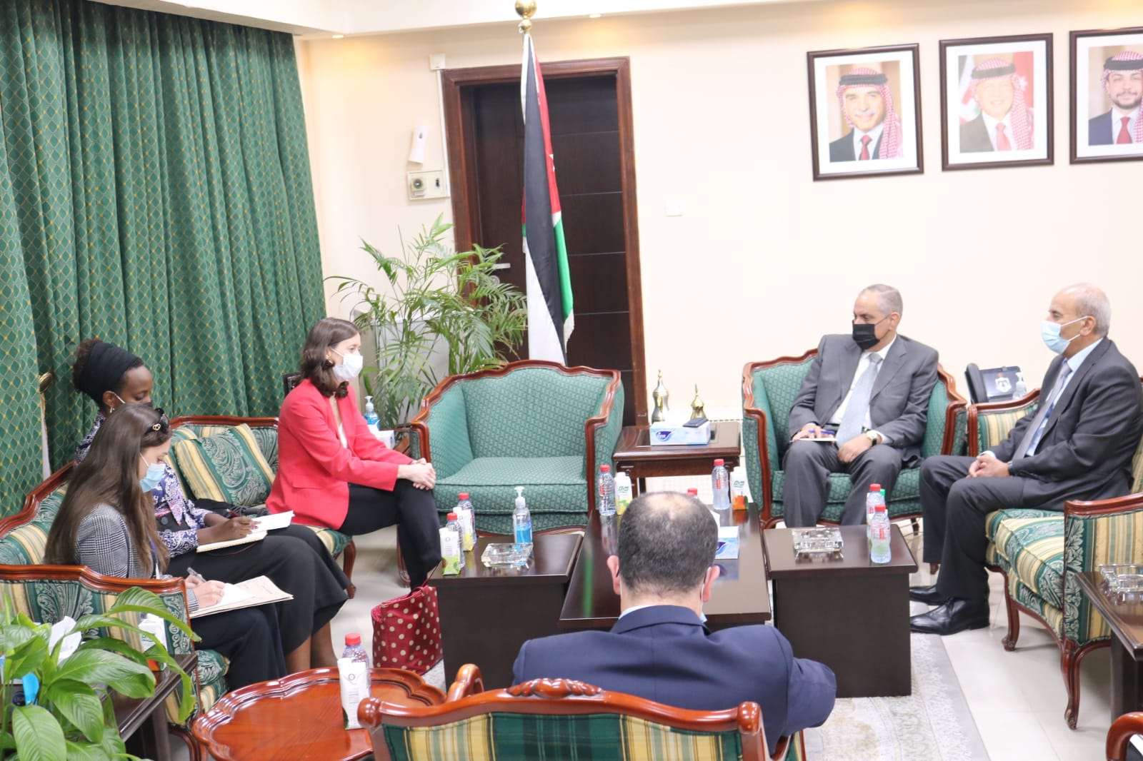 الزيادات يستقبل السفيرين البريطاني والإيطالي