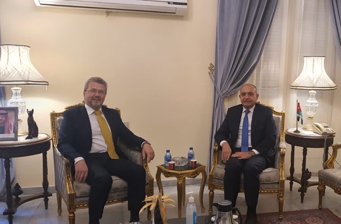 العضايلة يبحث التعاون مع سفير ليتوانيا