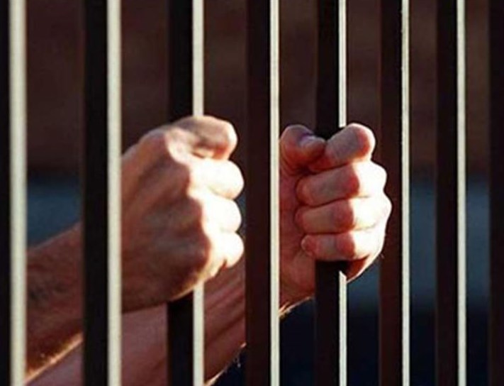 السجن 22 عاما لمدير عام مجمع