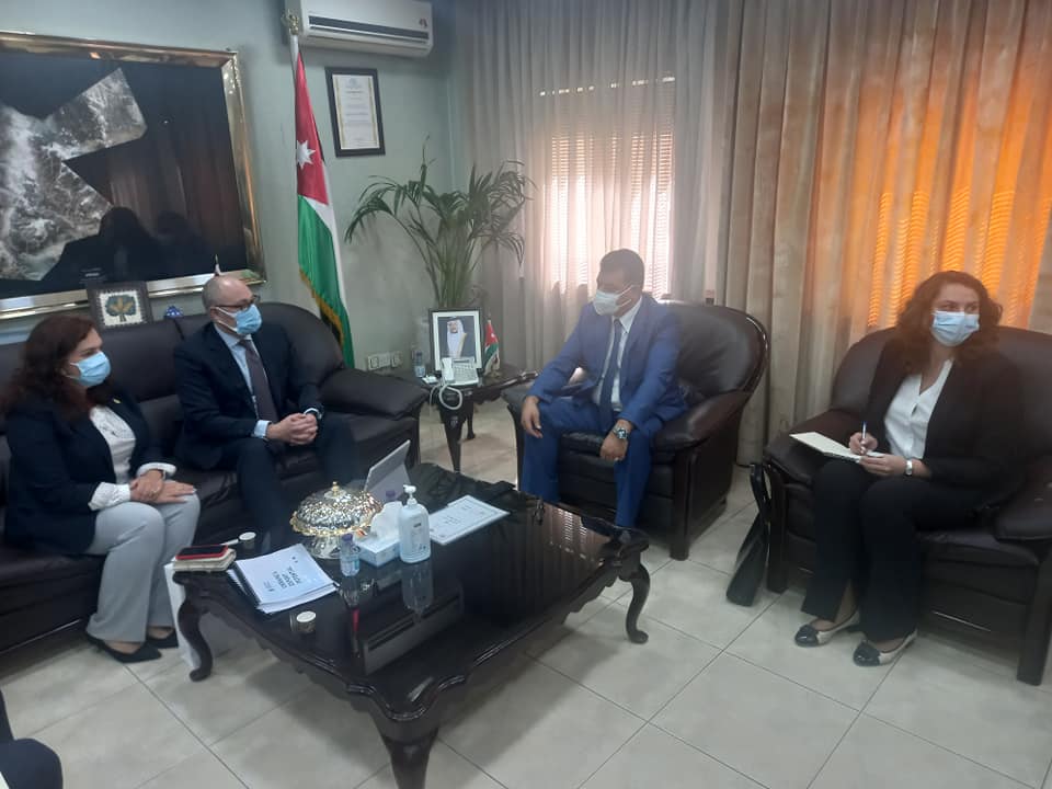 الأردن يبحث الملفات الزراعية مع أوكرانيا