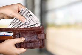 متى تسقط نفقة البنت عن الملزم