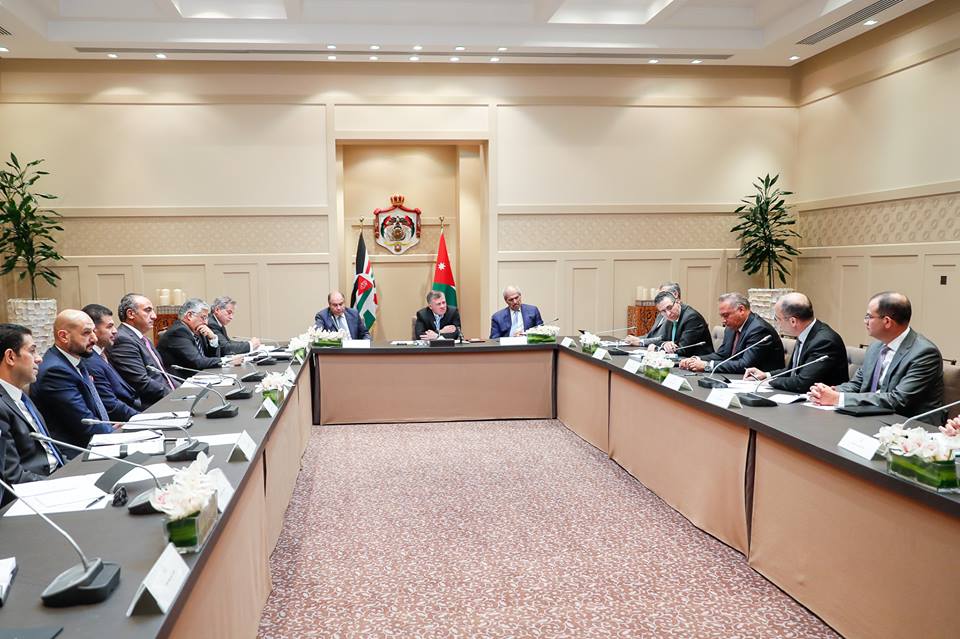 الملك: لا يمكن الاستمرار في المضي