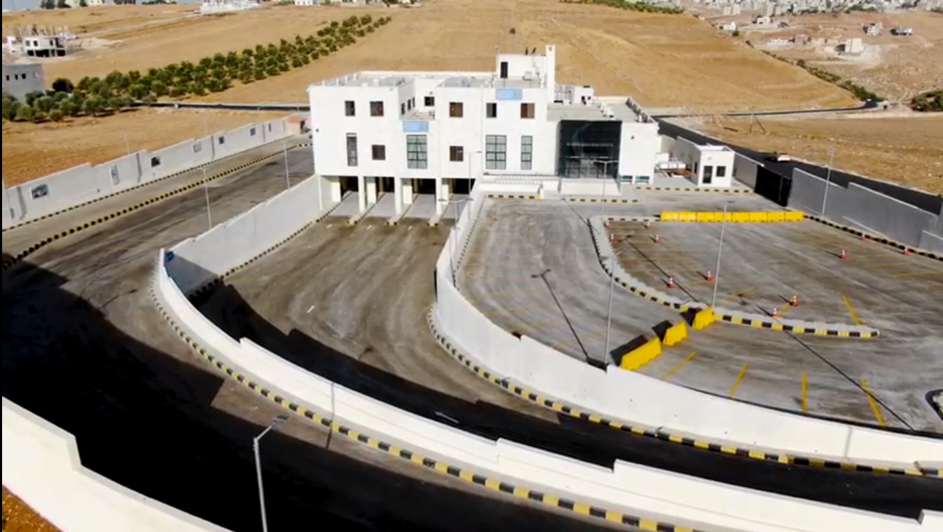 ايقاف العمل بمبنى الترخيص القديم في