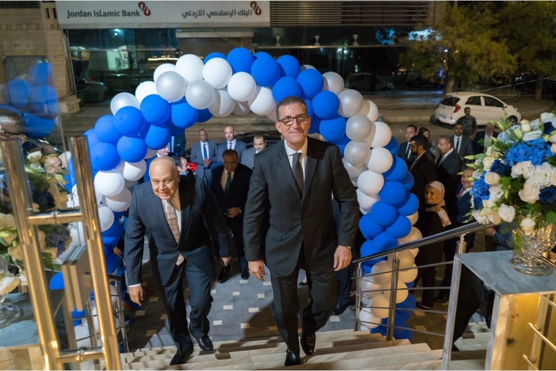 مصر للطيران والصادق للسياحة تحتفلان (صور)