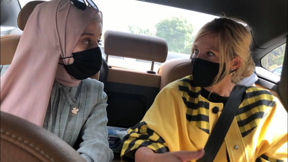 طالبة من جامعة الزرقاء تتسلم منصب