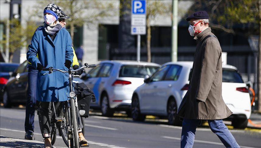 ألمانيا تدعو مواطنيها لتلقي جرعة لقاح