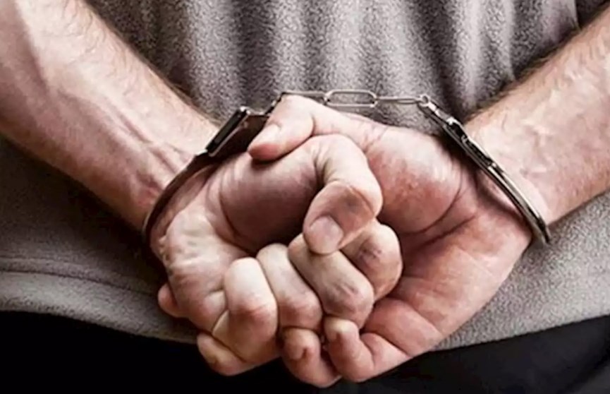 ضبط شخص اعتدى بأداة حادة على