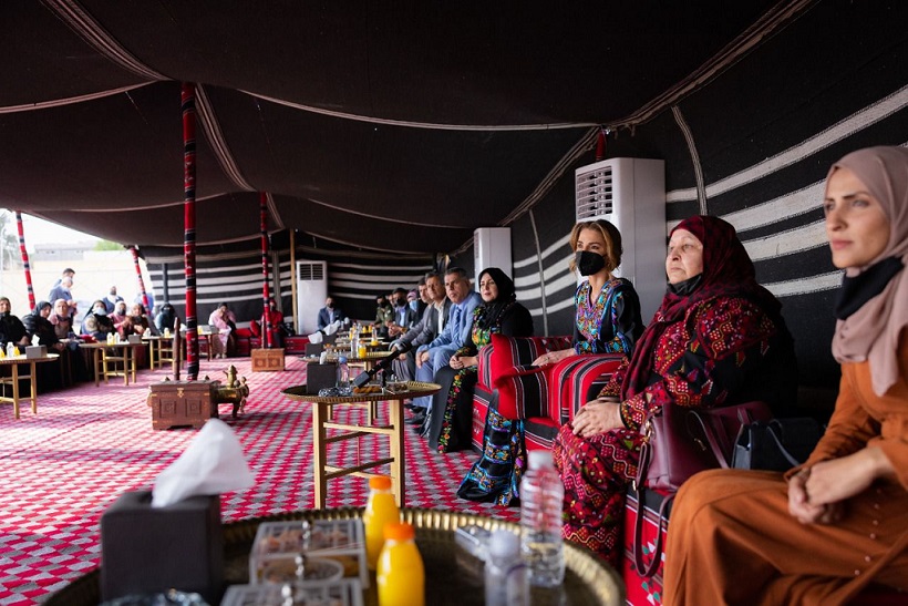 الملكة رانيا العبدالله تزور منطقة السرحان