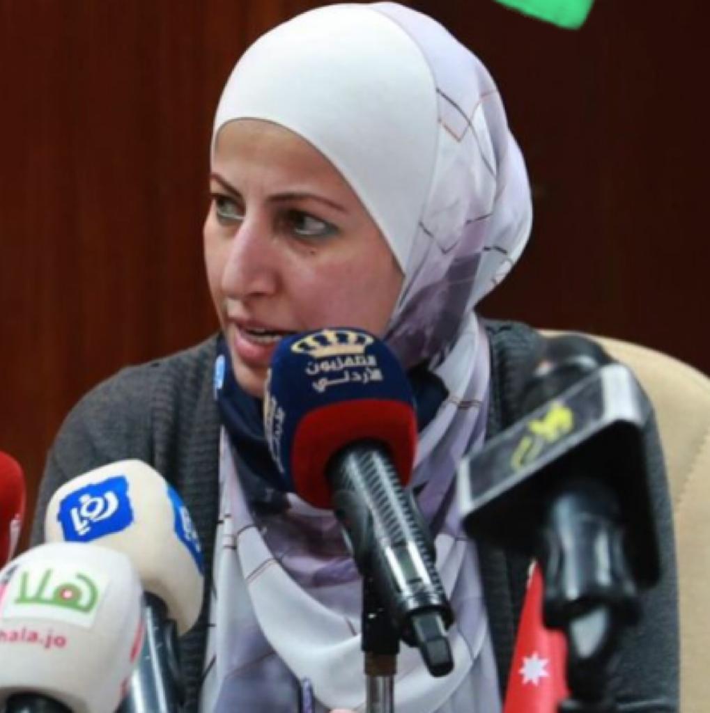 أيمن المجالي يهنئ منار المحاسنة بتعيينها