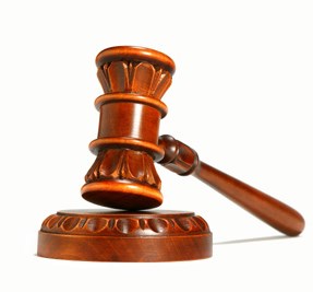 المجلس القضائي يدعو إلى تقاضي خال