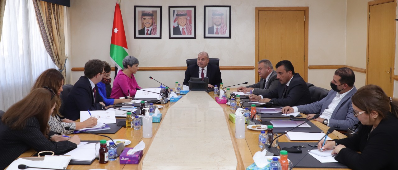 العودات: سنتعامل بمسؤولية مع توجيهات الملك