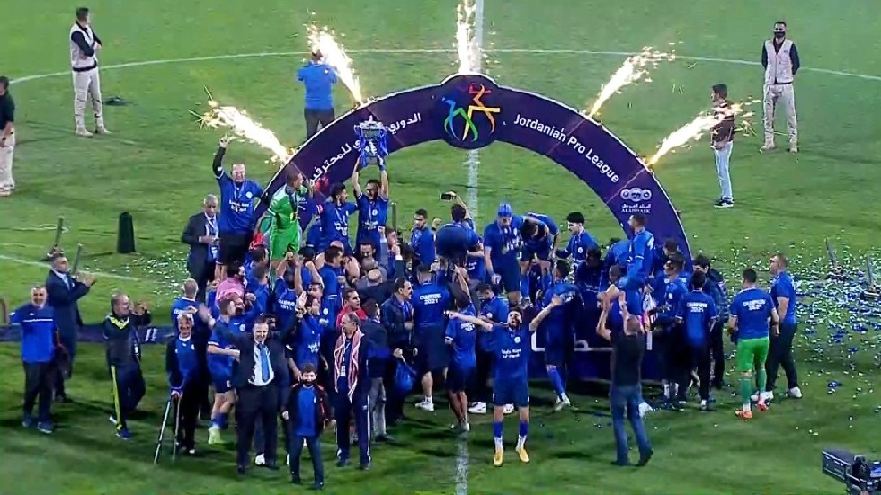 النادي الاجتماعي الأردني بمحافظة ظفار بهنئ